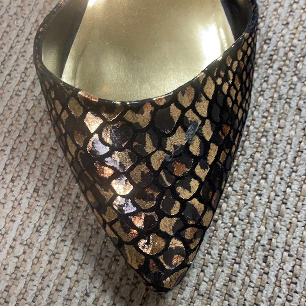 Gorgeous Leopard Print- Snake Print Embossed Heels - image 2